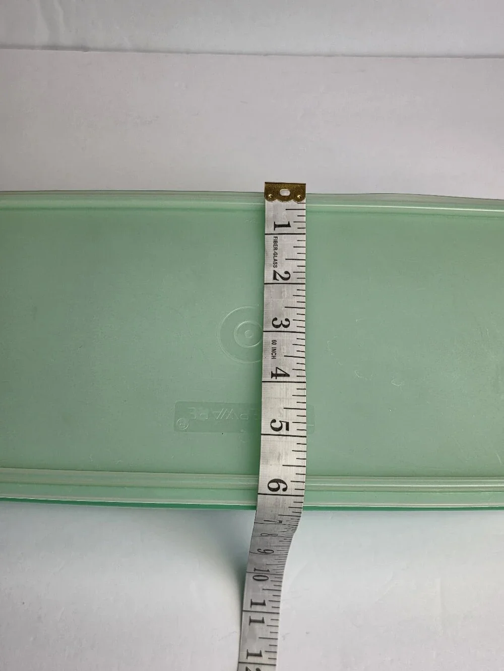Tupperware 782-6 Jadeite Green Vtg. Celery Refrigerator Keeper with Lid and Grid